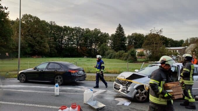 FW-EN: Wetter - Verkehrsunfall am Morgen