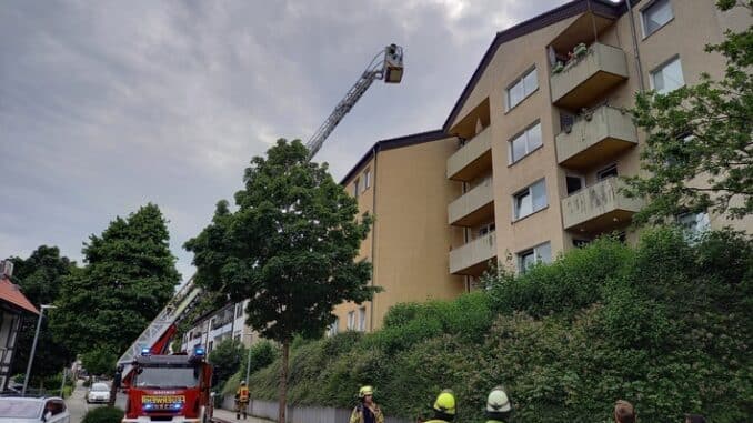 FW-EN: Wohnungsbrand in der Straße Zu den Brauckstücken - Feuerwehr am Mittwoch fünfmal im Einsatz.