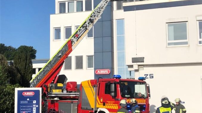 FW-EN: Zugübung für den Löschzug II bei der Firma ABUS