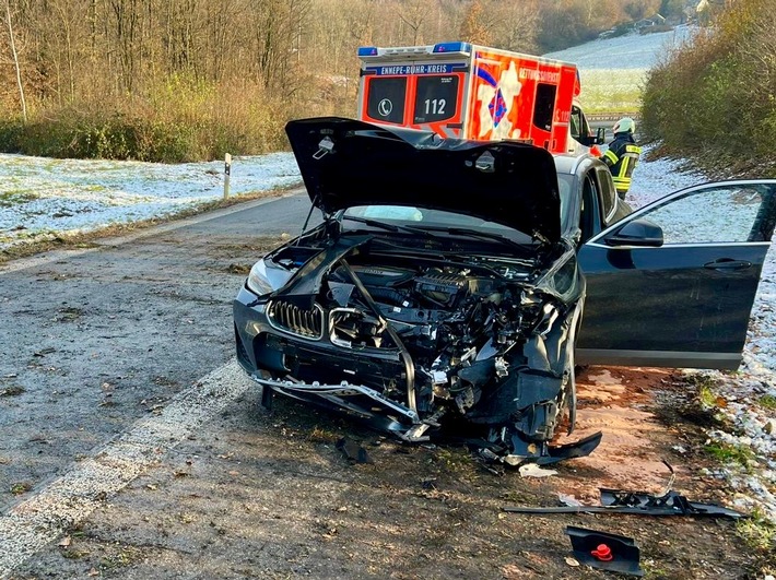 FW-EN: Zwei schwere Verkehrsunfälle mit mehreren Verletzten am ersten Advent