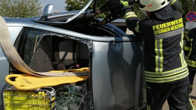 FW Eigeltingen: Feuerwehr trainiert patientengerechte Unfallrettung