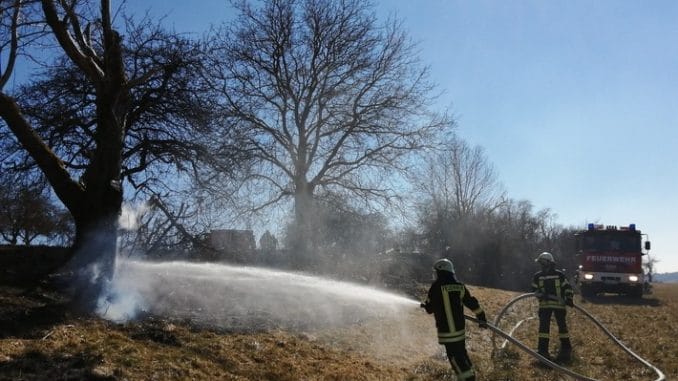 FW Eigeltingen: Flächenbrand in Heudorf