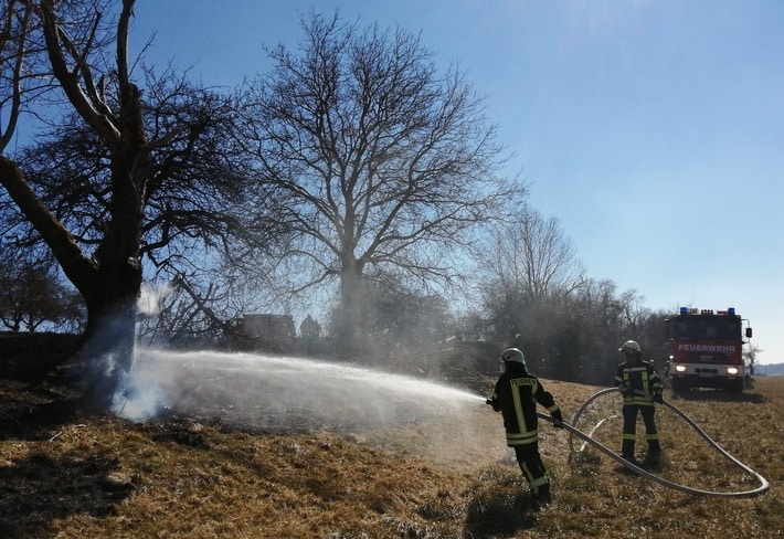 FW Eigeltingen: Flächenbrand in Heudorf