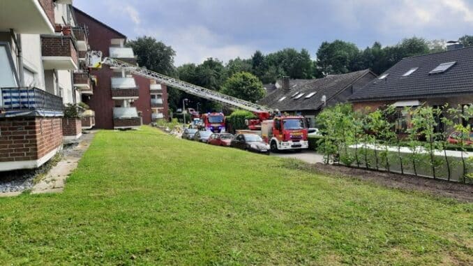 FW-Erkrath: Arbeitsreicher Samstagnachmittag für die Feuerwehr Erkrath