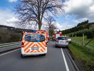 FW Finnentrop: Verkehrsunfall mit einem Todesopfer in Finnentrop-Serkenrode