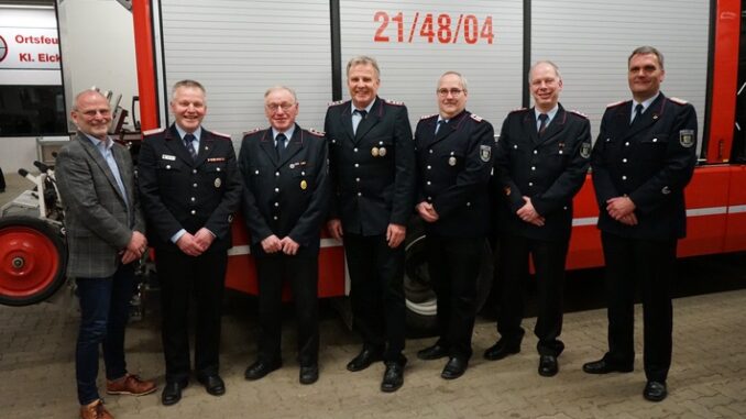 FW Flotwedel: Dirk Meier und Martin Künnemann für langjährige Mitgliedschaft in der Ortsfeuerwehr Eicklingen ausgezeichnet