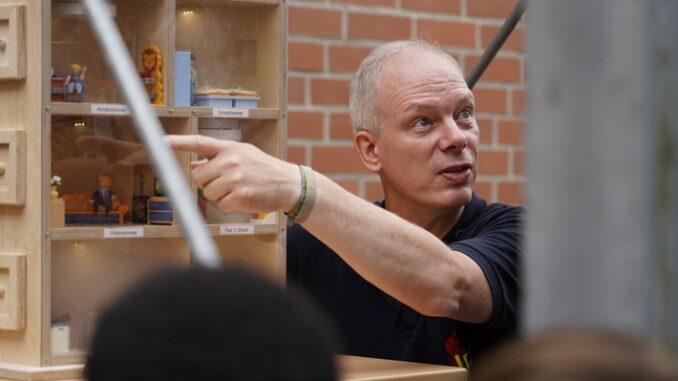 FW Flotwedel: Oberschüler:innen erhalten Einblick in den Alltag der Feuerwehr