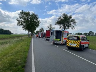 FW Flotwedel: Person bei Verkehrsunfall auf B214 schwer verletzt