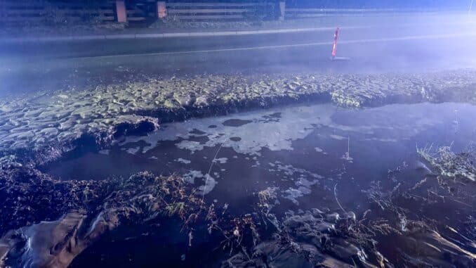 FW Flotwedel: Wasserrohrbruch sorgt für nächtlichen Einsatz in Eicklingen