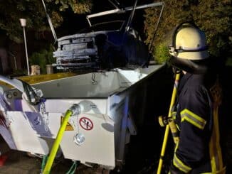 FW Flotwedel: Werkstatt in Vollbrand - Übergreifen auf Wohnhaus verhindert