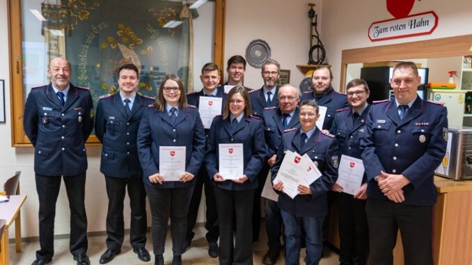 FW Flotwedel: Zahlreiche Beförderungen und Ehrungen bei Jahreshauptversammlung der Ortsfeuerwehr Wiedenrode