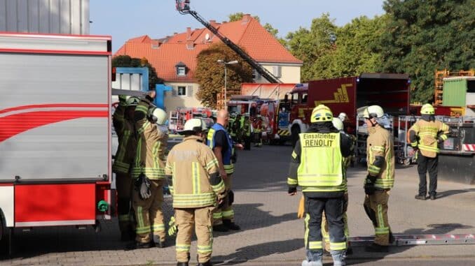 FW Frankenthal: Gemeinsame Abschlusspressemeldung der Feuerwehr Frankenthal und der RENOLIT SE zum heutigen Produktaustritt