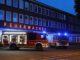 FW-GE: Kellerbrand in der Gelsenkirchener Altstadt / Feuerwehr Gelsenkirchen rettet zwei Menschen über die Drehleiter