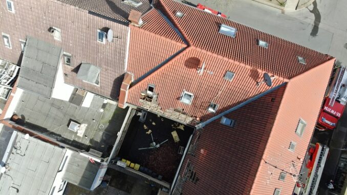 FW-GE: Verdächtiger Rauch in der Altstadt führt zu aufwendigem Einsatz