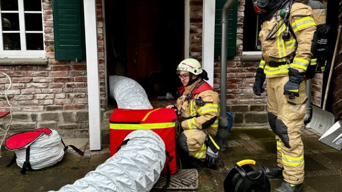 FW-GL: Drei parallele Einsätze beschäftigten die Feuerwehr Bergisch Gladbach