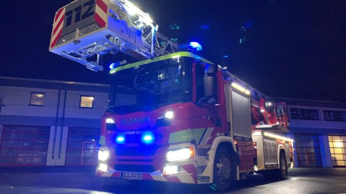 FW-GLA: Brand in einem Supermarkt, Mitarbeitende verhinderten Schlimmeres.