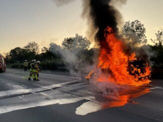 FW-GLA: PKW-Brand auf der A2