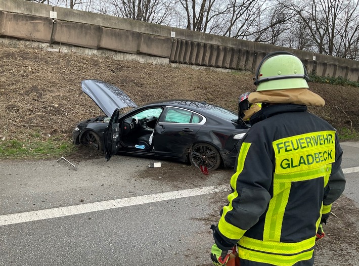 FW-GLA: Vier Verletzte bei Unfall auf der A2