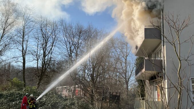 FW-GLA: Wohnungsbrand am Busfortshof- Keine Verletzten