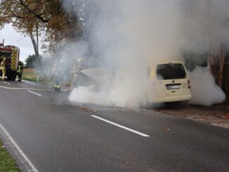 FW Gangelt: Brand eines Taxi in Birgden