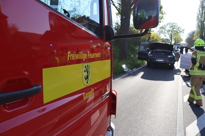 FW Gangelt: Drei Verletzte bei Verkehrsunfall in Stahe