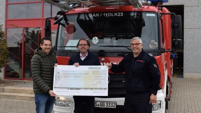 FW Gangelt: Provinzial-Geschäftsstelle Arno Reiners fördert die Freiwillige Feuerwehr in Gangelt