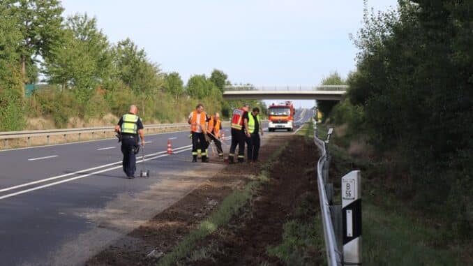 FW Gangelt: Verunreinigte Fahrbahn durch Lkw