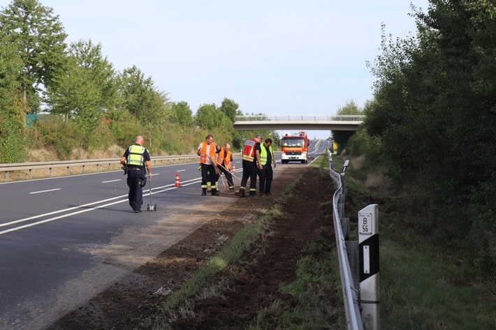 FW Gangelt: Verunreinigte Fahrbahn durch Lkw