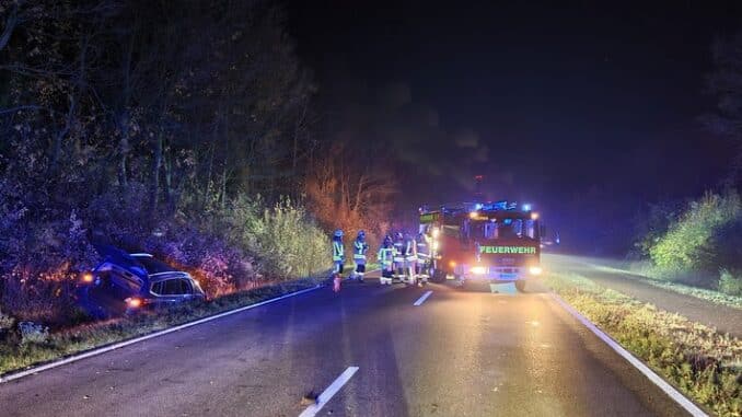 FW Grevenbroich: Eine verletzte Person nach Verkehrsunfall bei Frimmersdorf