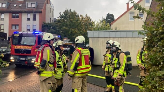 FW Grevenbroich: Gasaustritt in Reihenhaus in Grevenbroich-Elsen