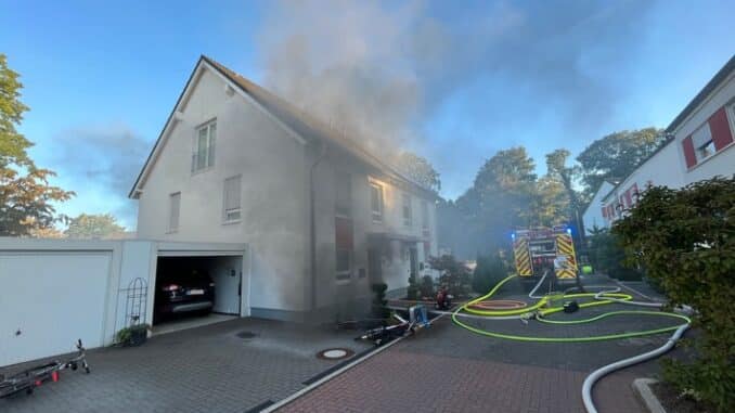 FW-HAAN: Kellerbrand in Doppelhaushälfte