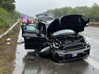 FW-HAAN: Neun Verletzte bei Verkehrsunfall auf der A 46