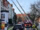 FW Hannover: Brand greift auf Dachstuhl über