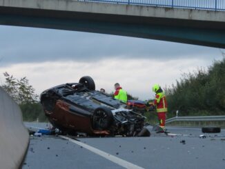 FW-Heiligenhaus: Verletzte Person bei Alleinunfall auf BAB 44