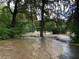 FW Hüllhorst: Land unter - Unwetterlage in der Gemeinde Hüllhorst am 26.06.2022