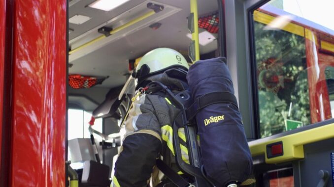 FW Hünxe: Ausgelöste Brandmeldeanlage, Flugzeugabsturz und Verkehrsunfall