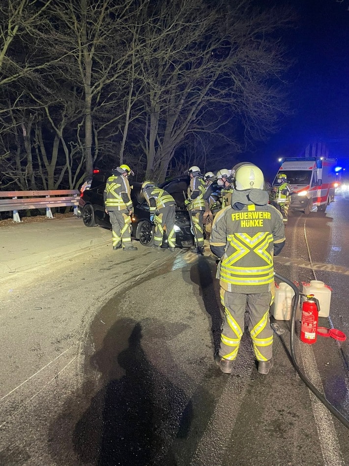 FW Hünxe: Verkehrsunfall
