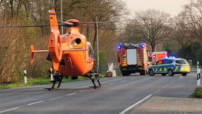 FW Hünxe: Verkehrsunfall in Bruckhausen