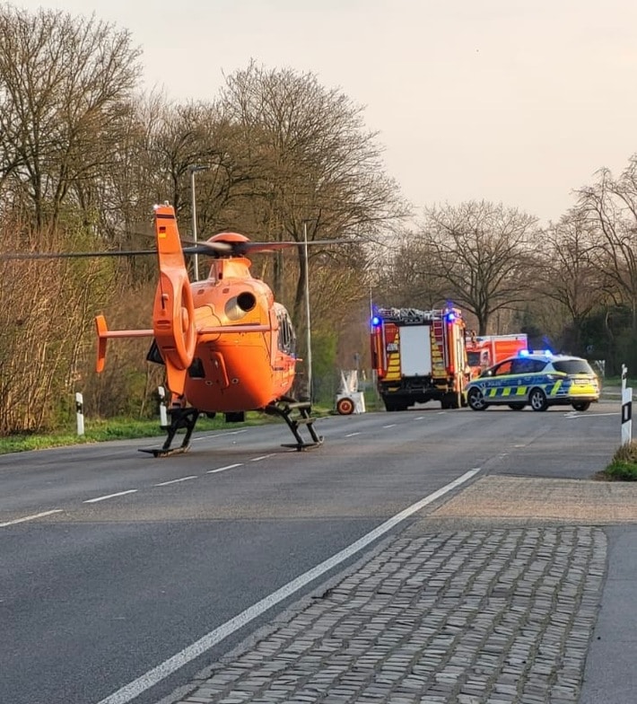 FW Hünxe: Verkehrsunfall in Bruckhausen