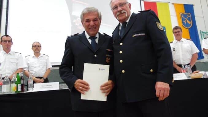 FW-KA: Dienst- und Verbandsversammlung der Freiwilligen und Werkfeuerwehren im Landkreis Karlsruhe