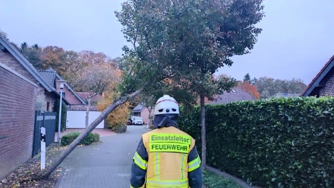 FW-KLE: [Abschlussmeldung] Sturmtief Emir: Entspannte Lage für die Freiwillige Feuerwehr Bedburg-Hau