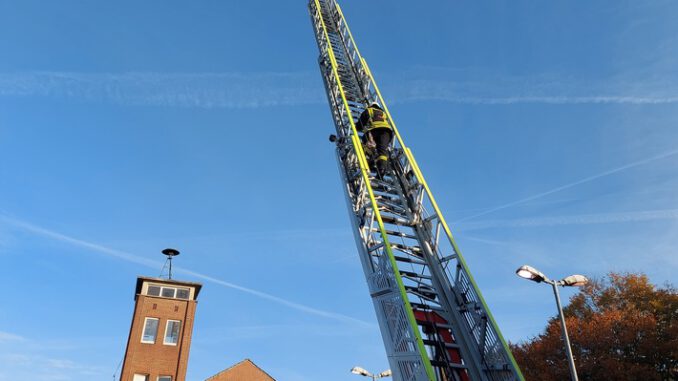 FW-KLE: Grundausbildung erfolgreich abgeschlossen