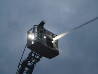 FW-KLE: Löschzug Nord-Ost übte an einem Hof auf Salmorth