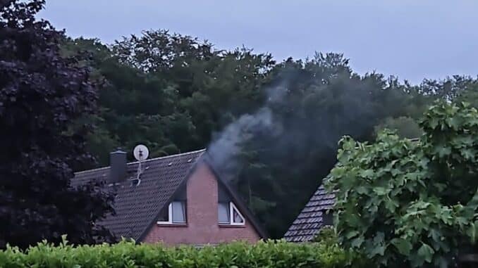 FW-KLE: Nebelmaschine sorgt für Feuerwehreinsatz