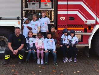 FW-KLE: Streichholz, Kerze, Lichterglanz - Brandschutzerziehung mit Kindern des Sankt-Markus-Kindergarten