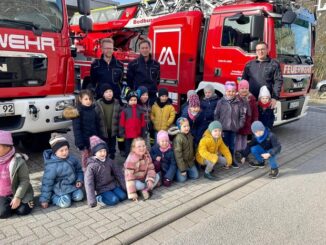 FW-KLE: &quot;Was tun, wenn der Rauchmelder piept?&quot; - Brandschutzerziehung in Grundschule und Kindergarten