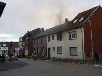 FW-KLE: Wohnungsbrand an der Siegertstraße