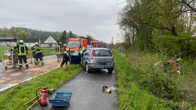 FW Königswinter: Verkehrsunfall auf Pleistalstraße in Oberscheuren