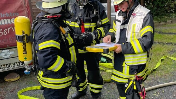 FW Königswinter: Wäschetrockner brennt in Königswinter-Ittenbach