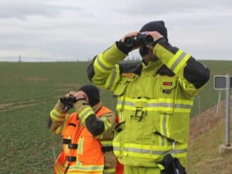 FW LK Leipzig: LKW-Unfall mit Gefahgutbeteiligung auf der BAB 14